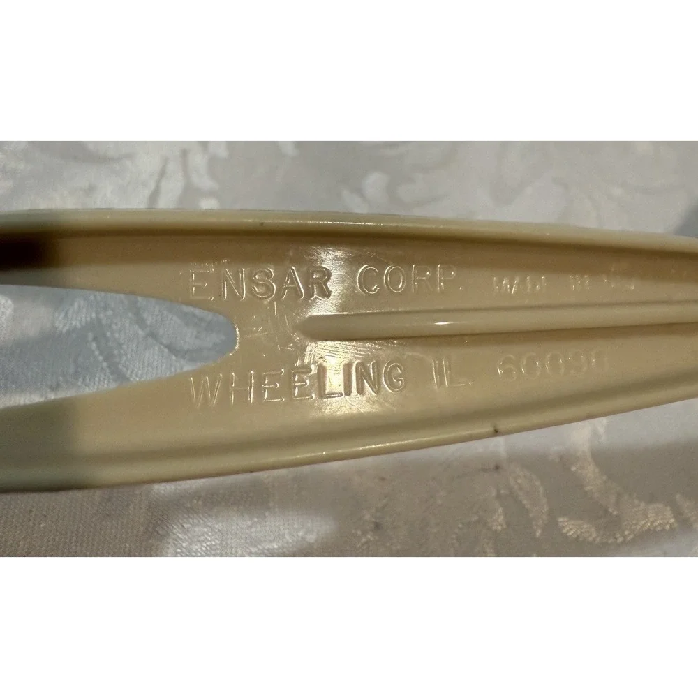 Vintage‎ Ensar Corp Nylon Plastic Solid Spoon Made USA Burnt Ivory Color